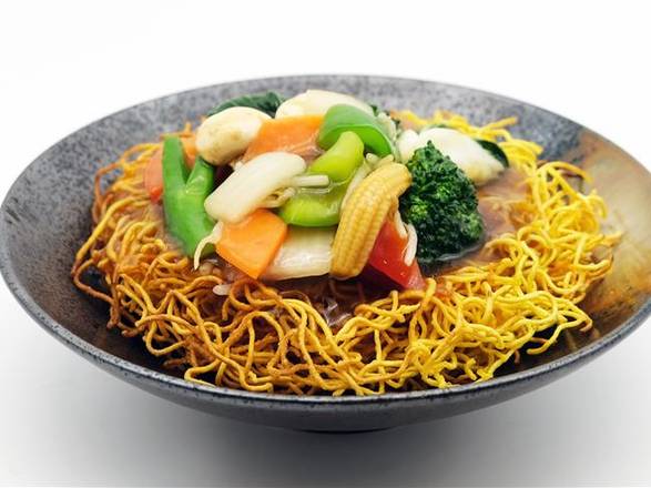E21 Mix Vegetable Chow Mein 什菜炒麵